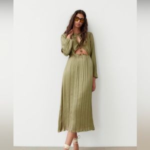 Stunning Green Zara Dress